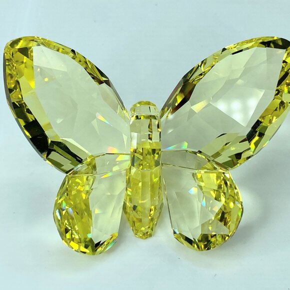 Swarovski Brilliant Butterfly figurine in Jonquil (yellow) crystal color S250 - Picture 6 of 7